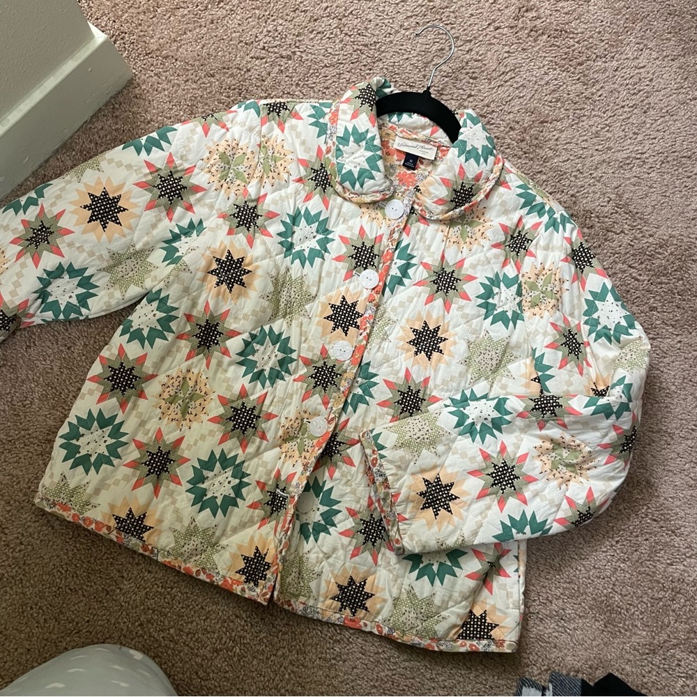 Universal thread quilted jacket medium